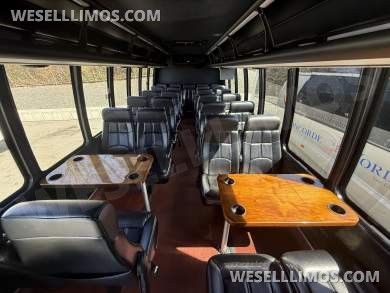 2016 Ford F550 - turtle top minibus - 27 pax Shuttle Bus - Shuttle Bus for Sale in Woodbridge, NJ - Photo 5