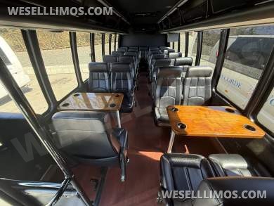 2016 Ford F550 - turtle top minibus - 27 pax Shuttle Bus - Shuttle Bus for Sale in Woodbridge, NJ - Photo 7