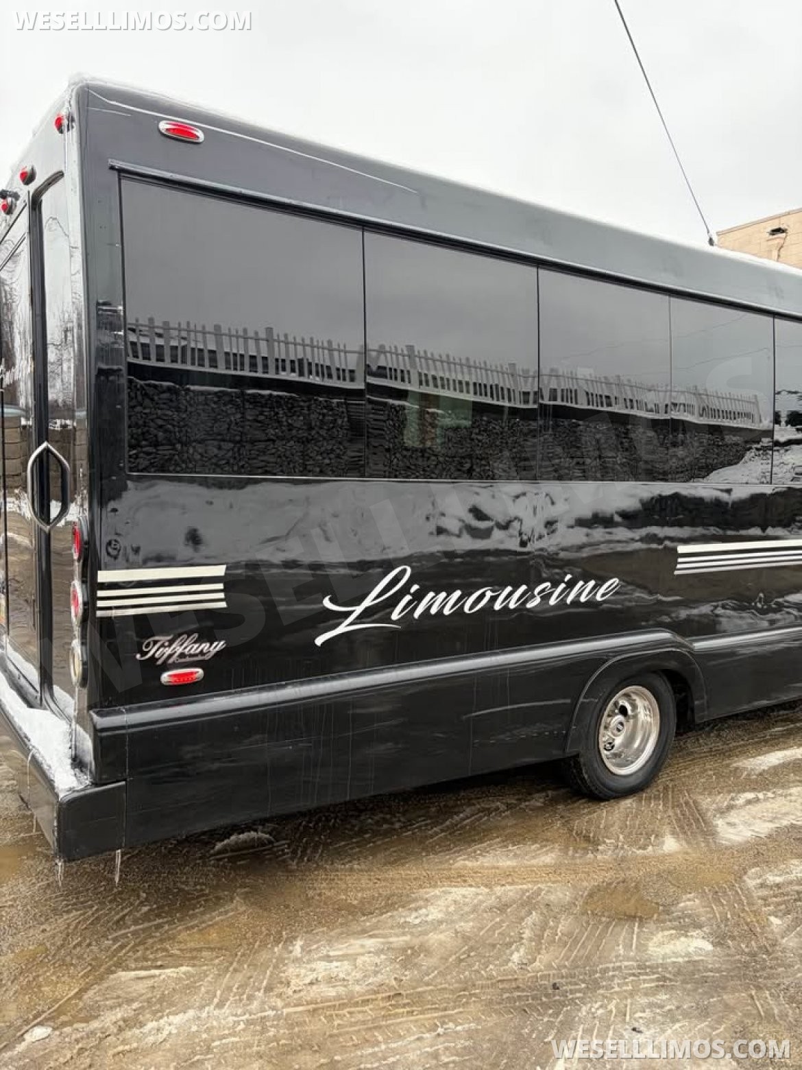 Limo Bus for Sale in Steubenville, OH - Photo 4