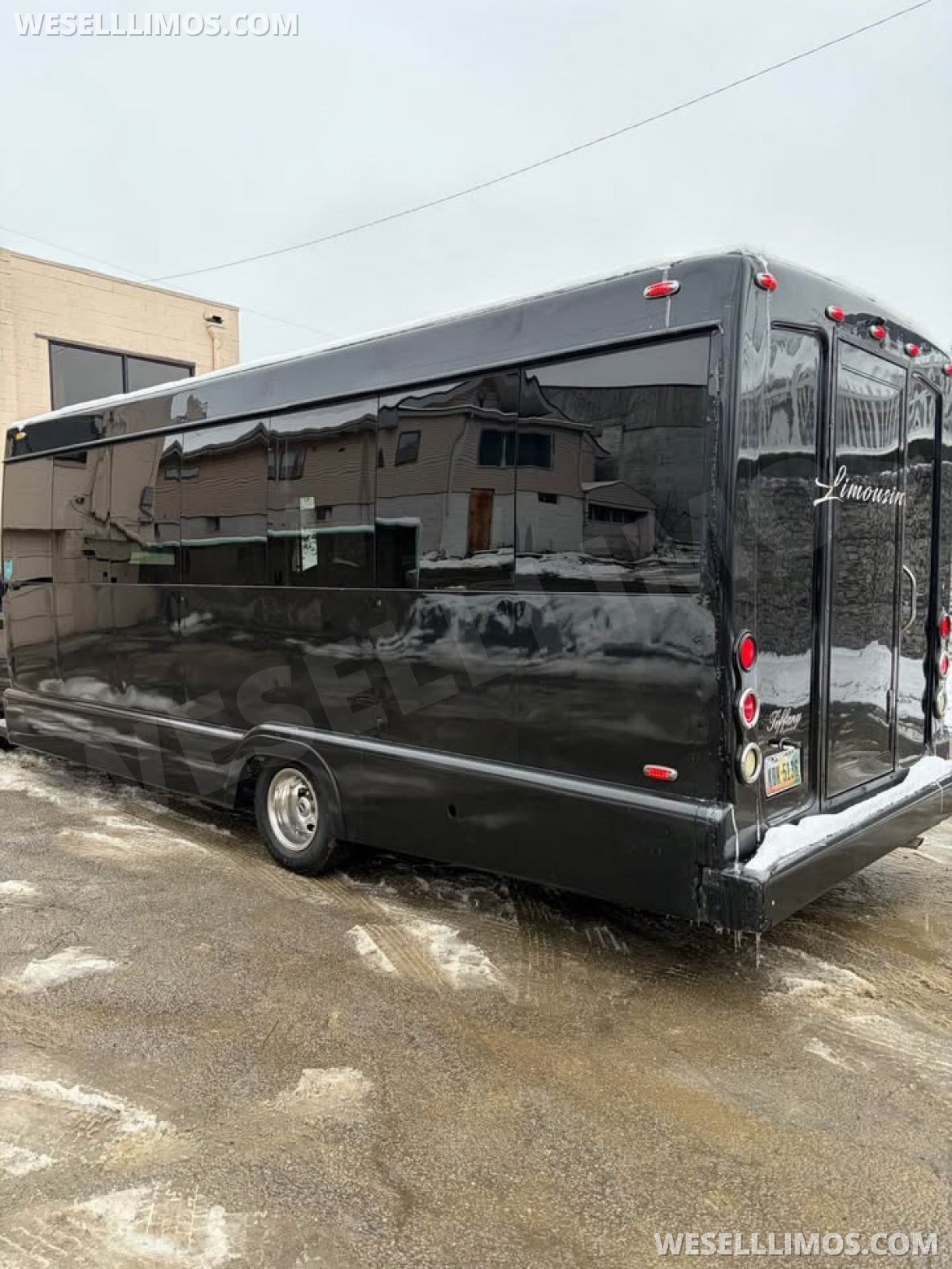 Limo Bus for Sale in Steubenville, OH - Photo 6