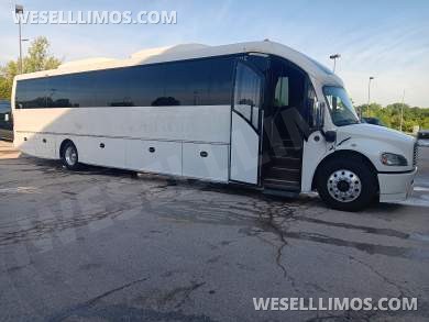 2019 Freightliner M2 Executive Shuttle for Sale in Springfield, MO