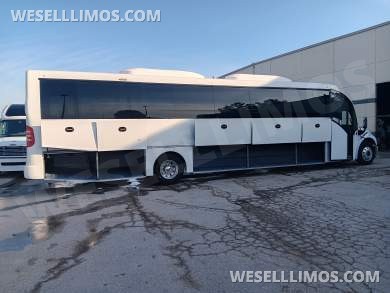 2019 Executive Coach Builders Freightliner M2 Shuttle Bus - Executive Shuttle for Sale in Springfield, MO - Photo 4