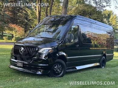 2024 AMG Trim Dreamliner Limited Edition 12 Passenger Auto Elite Mercedes-Benz Sprinter - Sprinter for Sale in Elkhart, IN - Photo 11
