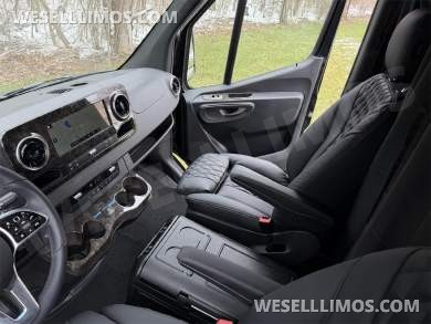 2024 AMG Trim Dreamliner Limited Edition 12 Passenger Auto Elite Mercedes-Benz Sprinter - Sprinter for Sale in Elkhart, IN - Photo 17