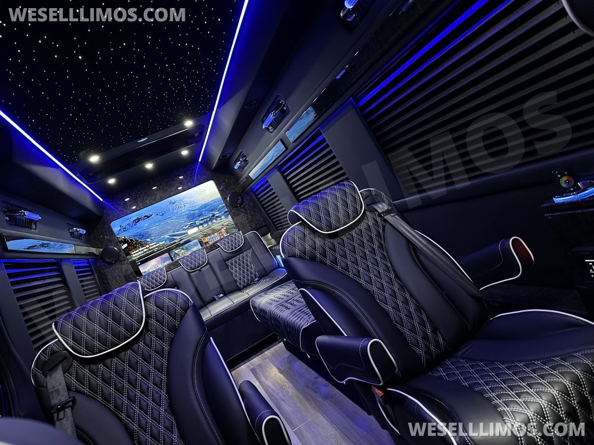 Sprinter for Sale in Elkhart, IN - Main Photo