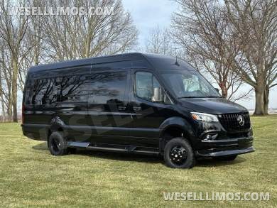 2024 Starlight Ceiling AMG Trim Elite Pullman 15 Passenger Auto Elite Mercedes-Benz Sprinter - Sprinter for Sale in Elkhart, IN - Photo 32