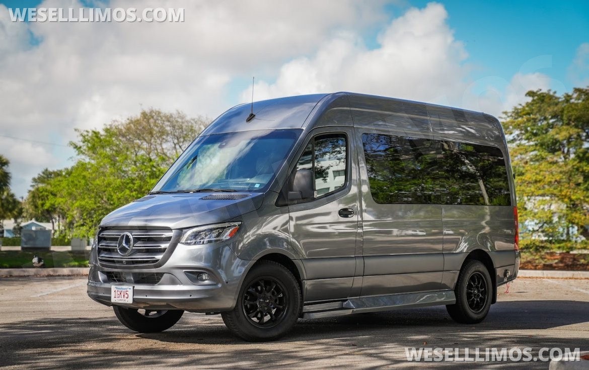 Sprinter for Sale in Pompano Beach, FL - Main Photo