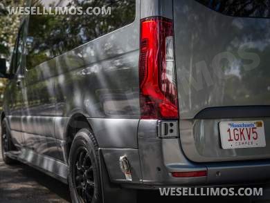 2022 Midwest Automotive Designs Mercedes-Benz 144" WB | 9-Passenger Luxury Conversion Sprinter - Sprinter for Sale in Pompano Beach, FL - Photo 8