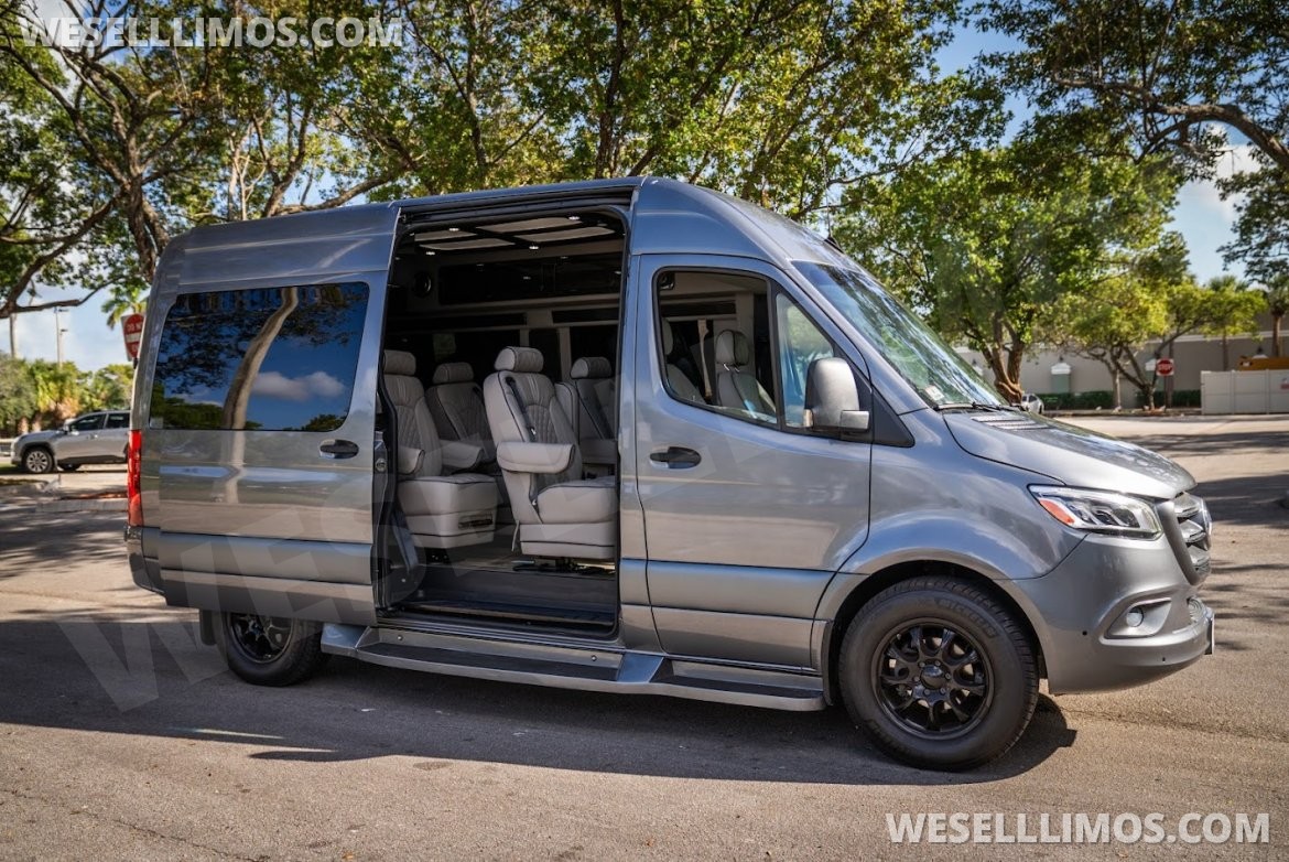 Sprinter for Sale in Pompano Beach, FL - Photo 9