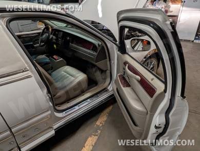 2003 Lincoln towncar rolls royce kit car - Limousine for Sale in Hazel park, MI - Photo 13