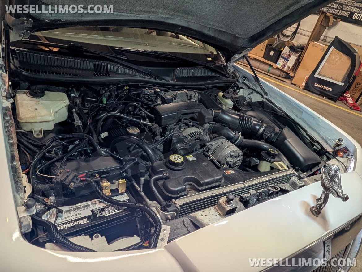 Limousine for Sale in Hazel park, MI - Photo 16