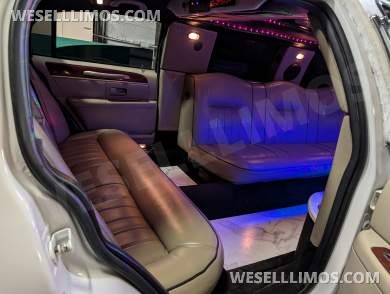 2003 Lincoln towncar rolls royce kit car - Limousine for Sale in Hazel park, MI - Photo 17