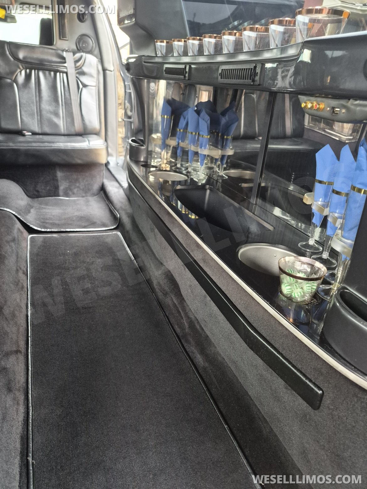 Limousine for Sale in Chicago, IL - Photo 7