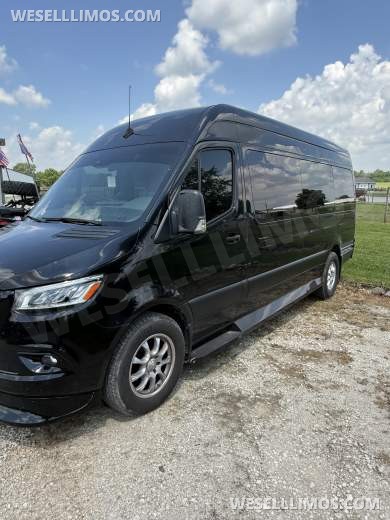 2022 Mercedes-Benz Sprinter High Roof Sprinter With Auto Elite build - Sprinter for Sale in Spencerville, IN - Photo 13