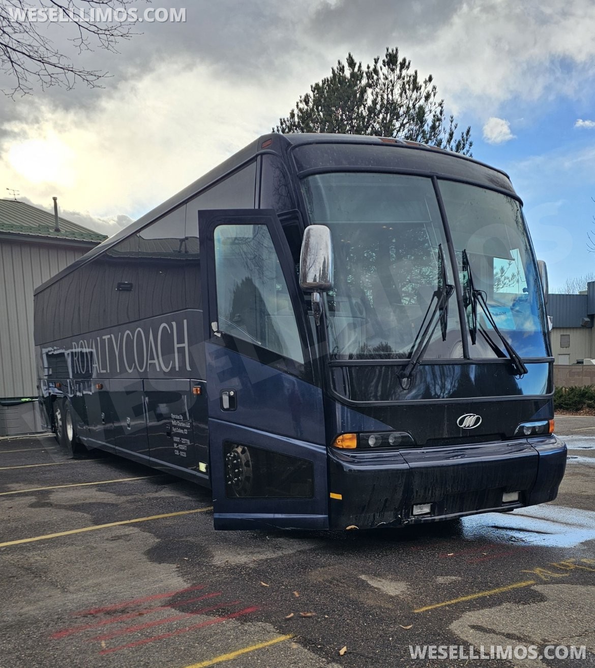 Motorcoach for Sale in Ft. Collins, CO - Photo 2