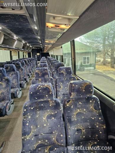 2011 MCI MCI E4500 Motorcoach - Motorcoach for Sale in Ft. Collins, CO - Photo 12