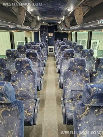 2011 MCI MCI E4500 Motorcoach - Motorcoach for Sale in Ft. Collins, CO - Photo 14