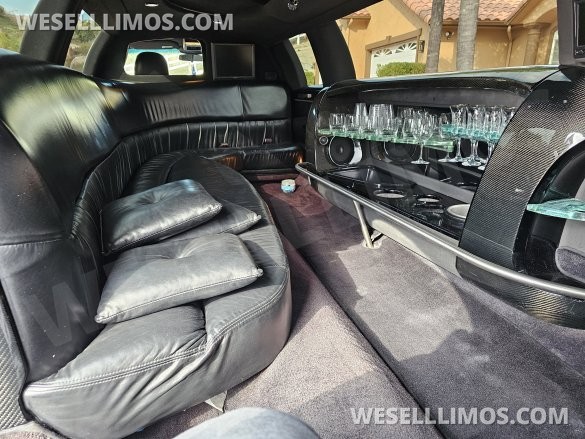 2004 Lincoln Towncar Limousine for Sale in Murrieta, CA - Photo 3