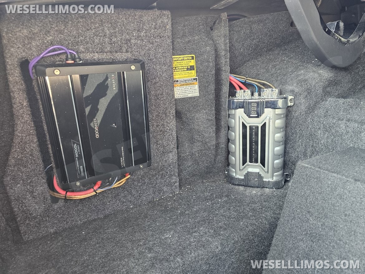 Limousine for Sale in Murrieta, CA - Photo 8