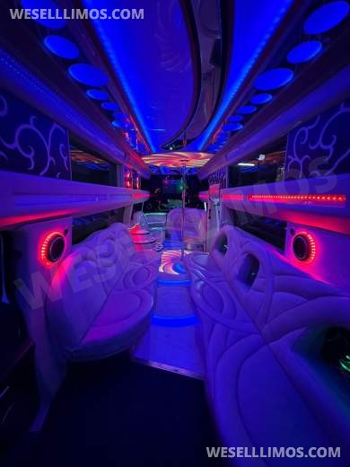 2005 EuroLimo Hummer H2 Limousine - Limousine for Sale in Kaunas, lt - Photo 11