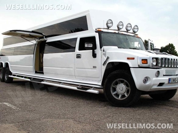2005 Hummer H2 Limousine for Sale in Kaunas, lt - Main Photo