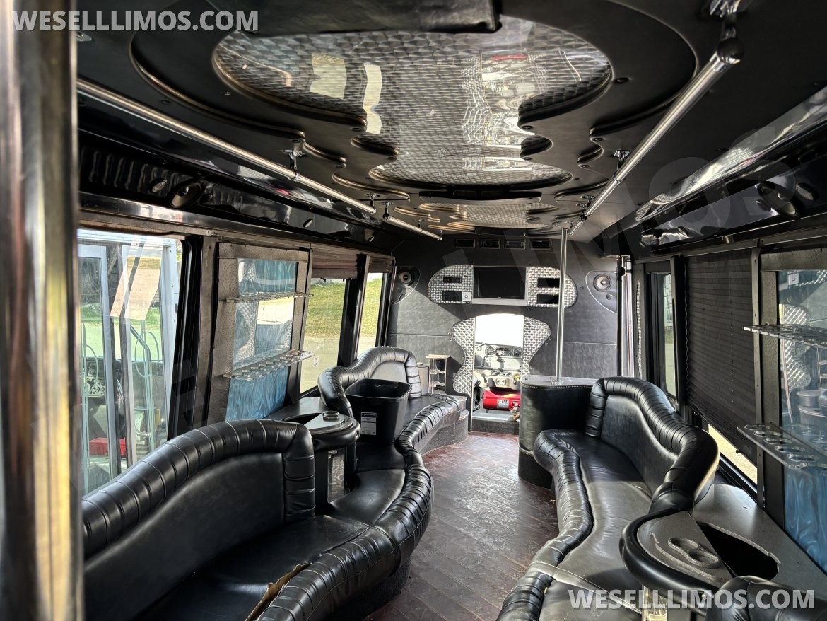 Limo Bus for Sale in Kieler, WI - Photo 15