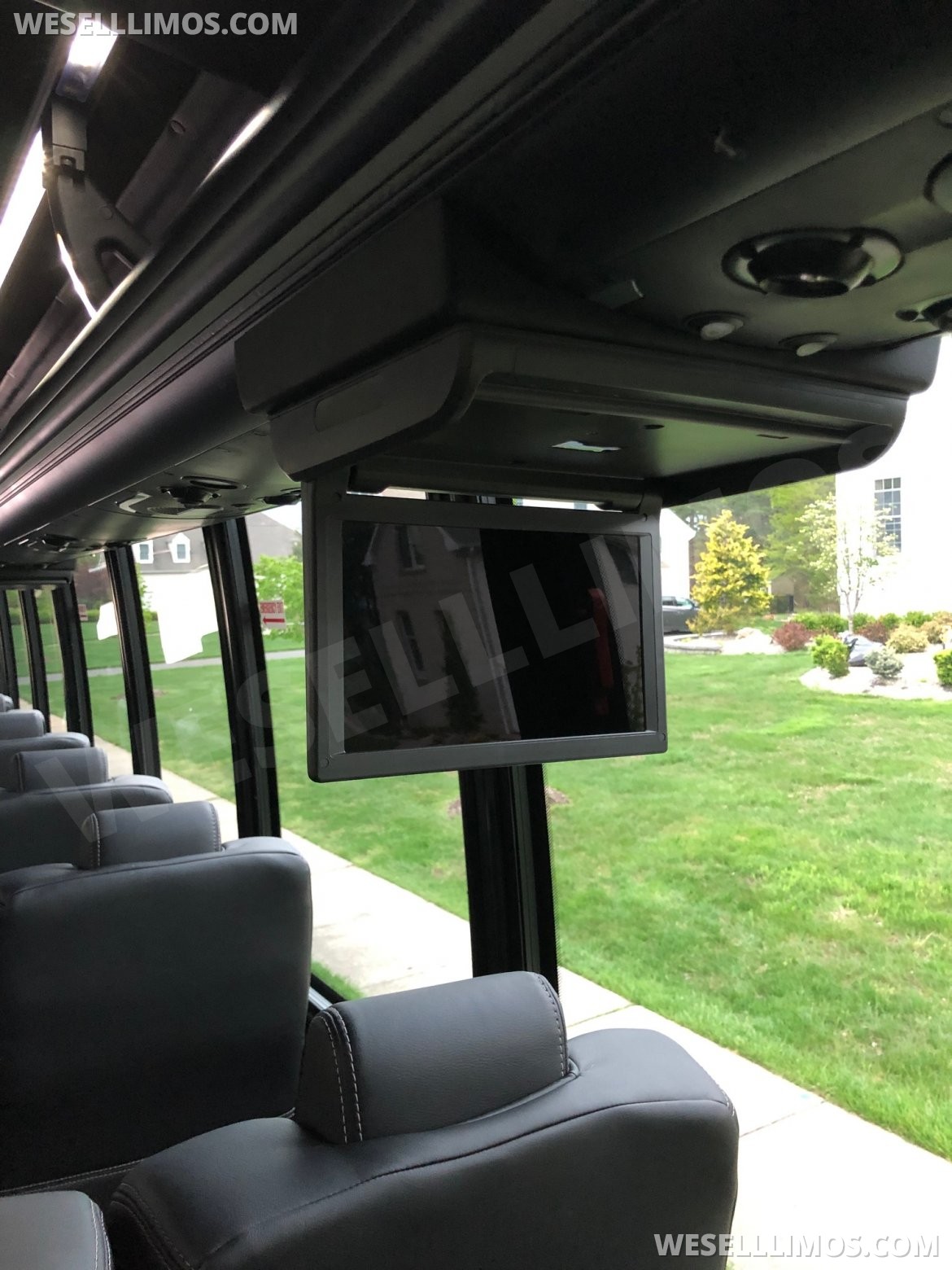 Shuttle Bus for Sale in Monroe, NJ - Photo 10