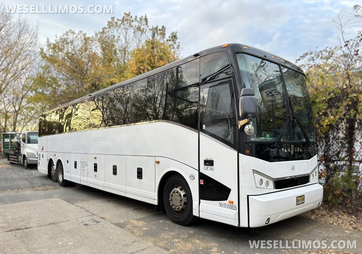 Motorcoach for Sale in Monroe, NJ - Photo 2