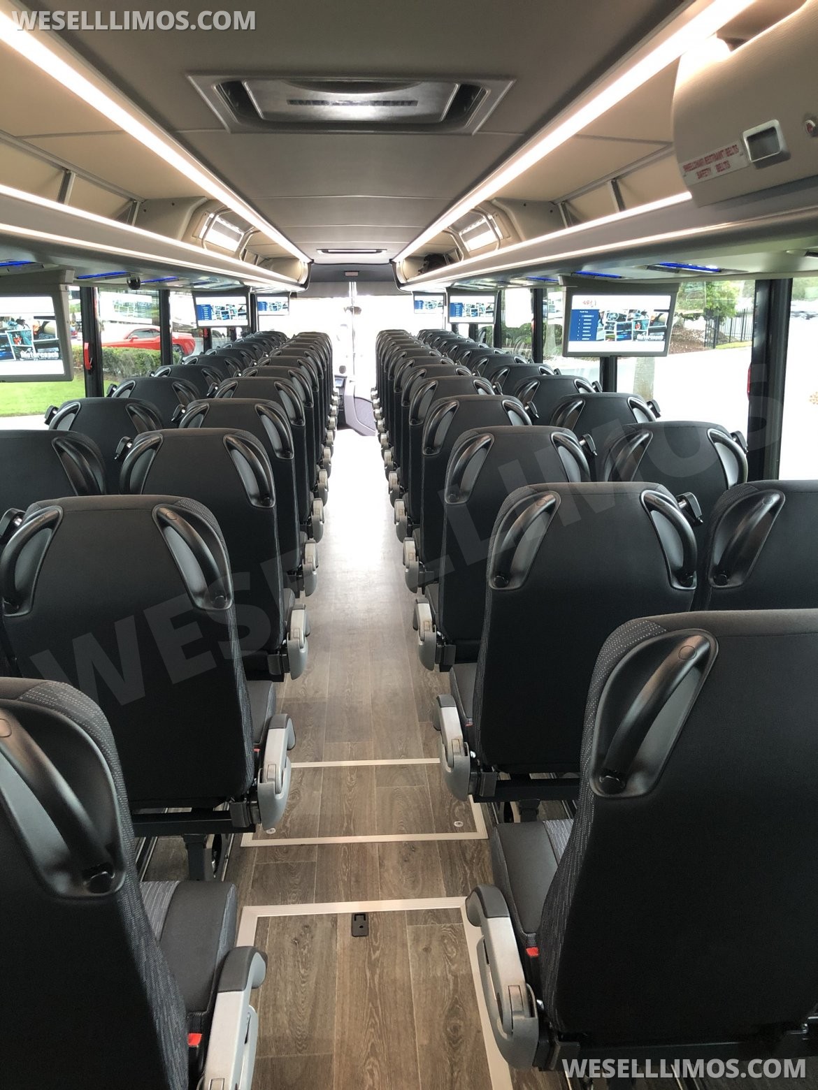 Motorcoach for Sale in Monroe, NJ - Photo 3