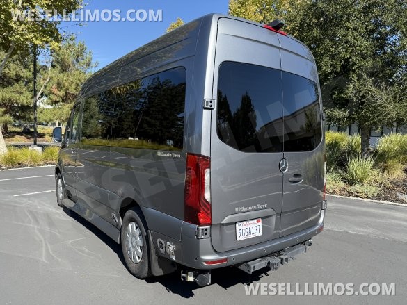 2023 Mercedes-Benz 2500 Sprinter for Sale in San Jose, CA - Photo 3