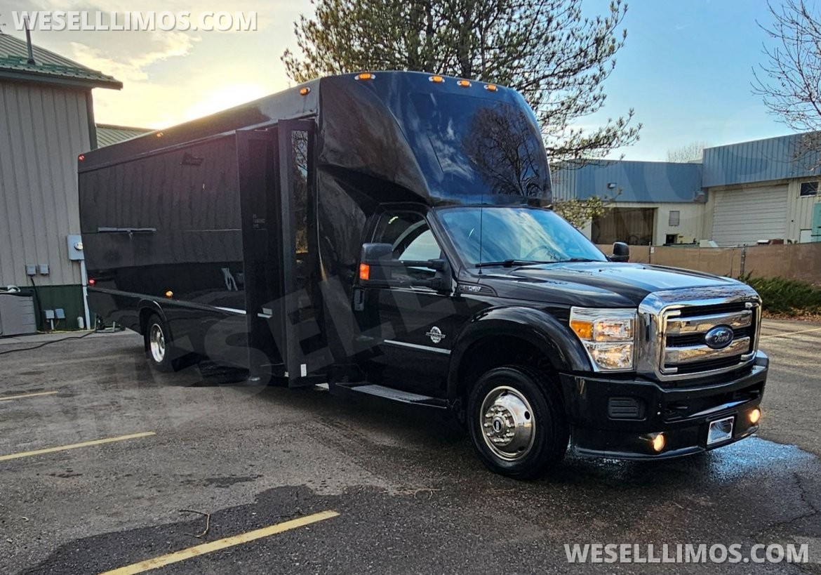 Limo Bus for Sale in Ft. Collins, CO - Photo 13