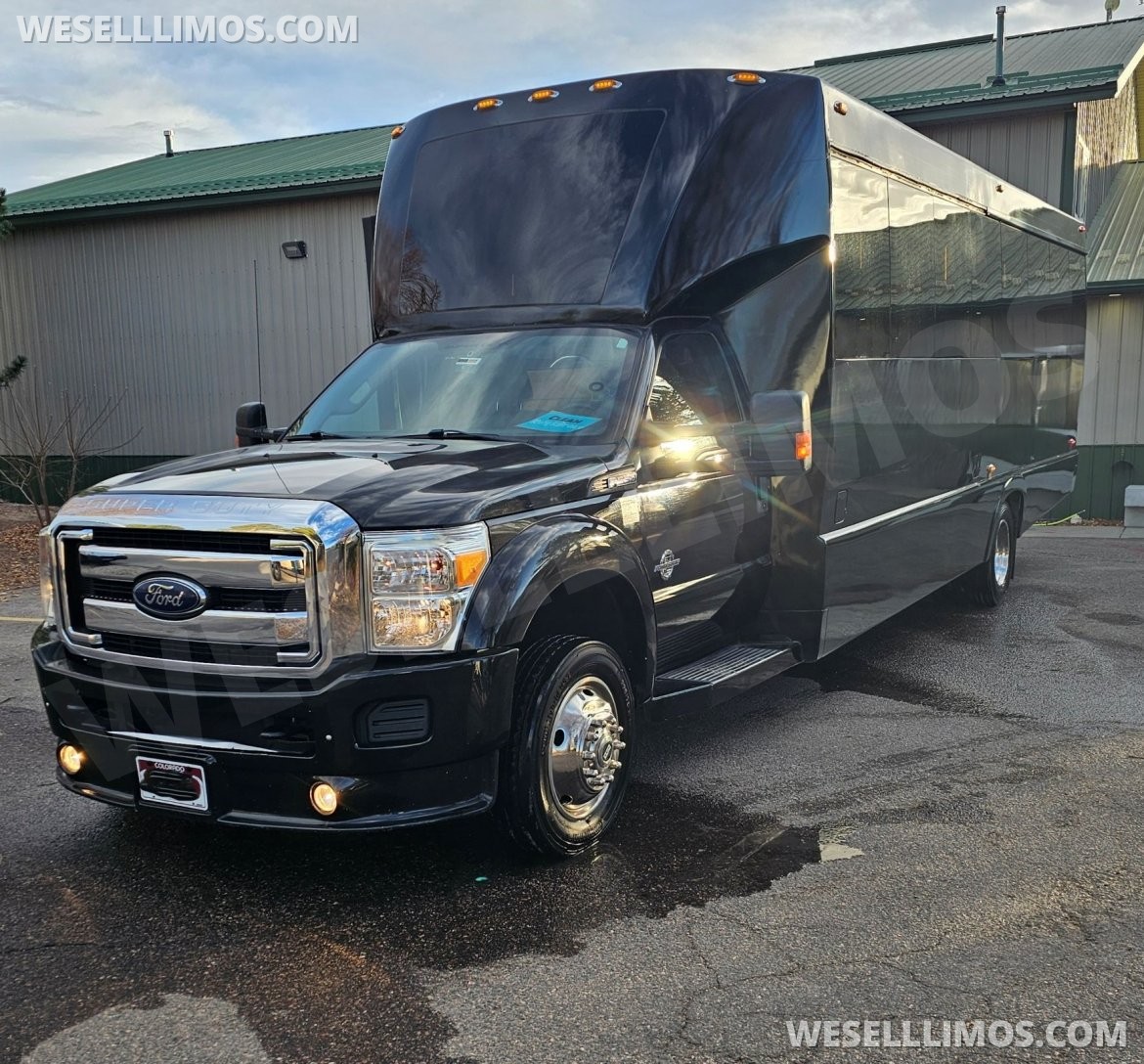 Limo Bus for Sale in Ft. Collins, CO - Photo 15