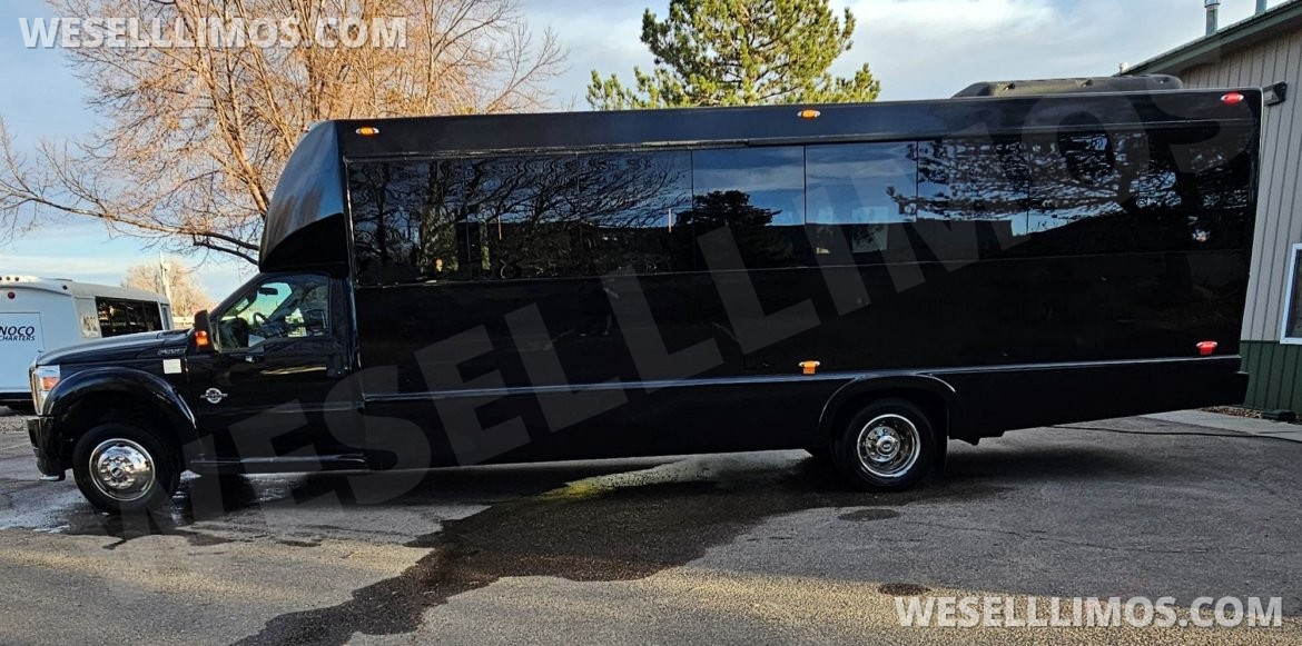 Limo Bus for Sale in Ft. Collins, CO - Photo 16