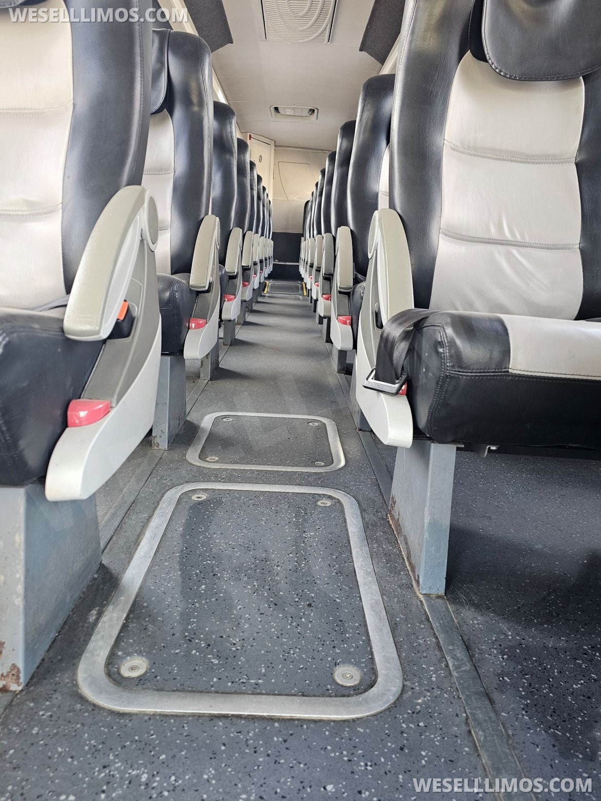 Motorcoach for Sale in Ft. Collins, CO - Photo 12