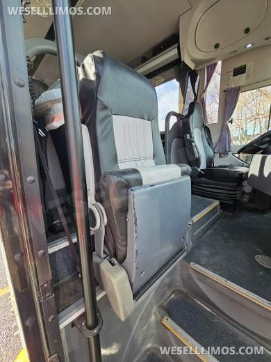 2012 Caio 3400 Motorcoach - Motorcoach for Sale in Ft. Collins, CO - Photo 23