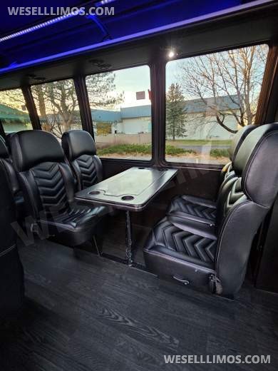 2017 Grech GM33 Ford F550 Executive Shuttle - Executive Shuttle for Sale in Ft. Collins, CO - Photo 11