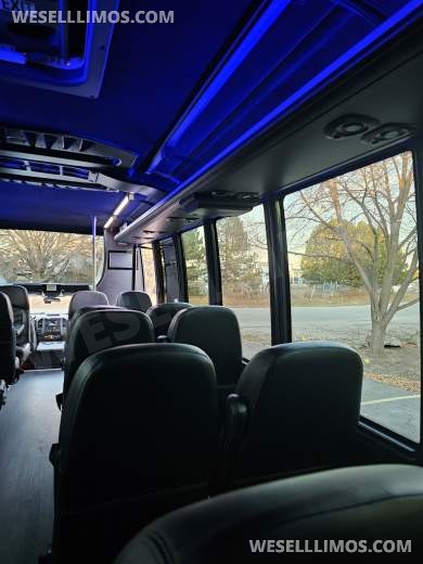 2017 Grech GM33 Ford F550 Executive Shuttle - Executive Shuttle for Sale in Ft. Collins, CO - Photo 17