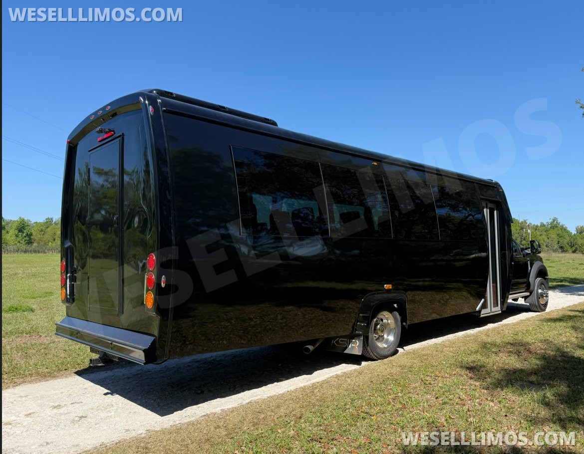 Executive Shuttle for Sale in Orlando, FL - Photo 8
