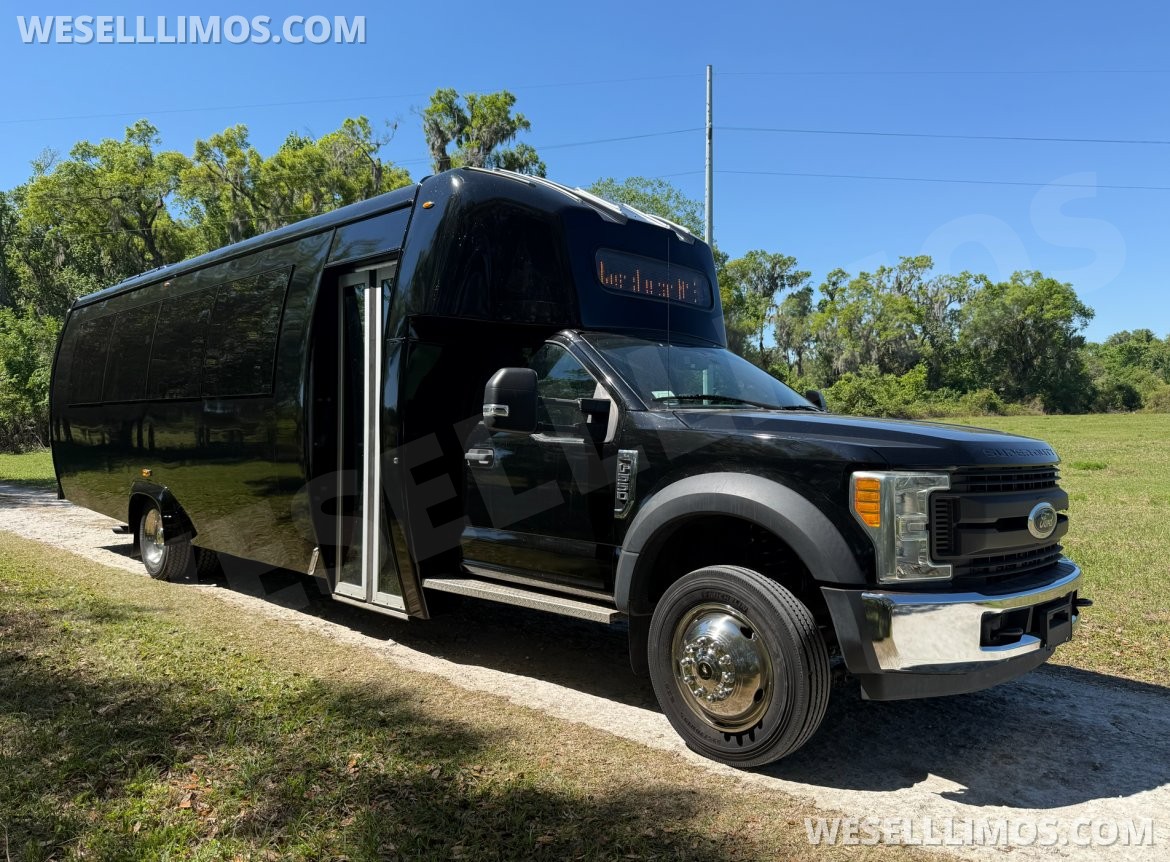 Executive Shuttle for Sale in Orlando, FL - Photo 10