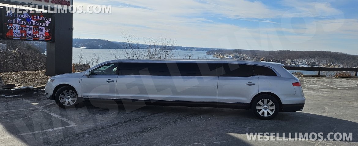 Limousine for Sale in Lake Ozark, MO - Photo 10