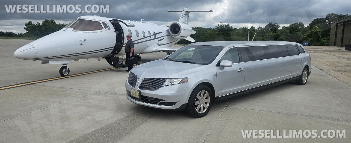 Limousine for Sale in Lake Ozark, MO - Photo 11