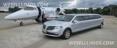 2016 Unique  Lincoln Mkt Limousine - Limousine for Sale in Lake Ozark, MO - Photo 11