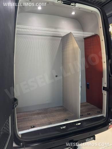 2014 Level Up Customs Mercedes-Benz Sprinter 3500 Daycruiser - Sprinter for Sale in Richmond, VA - Photo 18