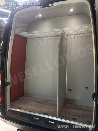2014 Level Up Customs Mercedes-Benz Sprinter 3500 Daycruiser - Sprinter for Sale in Richmond, VA - Photo 17
