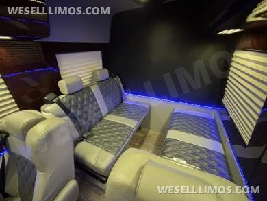 2014 Level Up Customs Mercedes-Benz Sprinter 3500 Daycruiser - Sprinter for Sale in Richmond, VA - Photo 31