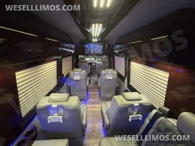 2014 Level Up Customs Mercedes-Benz Sprinter 3500 Daycruiser - Sprinter for Sale in Richmond, VA - Photo 36