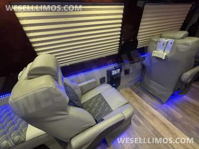 2014 Level Up Customs Mercedes-Benz Sprinter 3500 Daycruiser - Sprinter for Sale in Richmond, VA - Photo 60