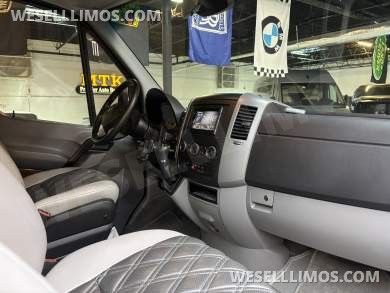 2014 Level Up Customs Mercedes-Benz Sprinter 3500 Daycruiser - Sprinter for Sale in Richmond, VA - Photo 75