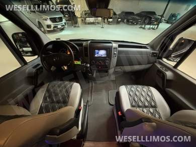 2014 Level Up Customs Mercedes-Benz Sprinter 3500 Daycruiser - Sprinter for Sale in Richmond, VA - Photo 76
