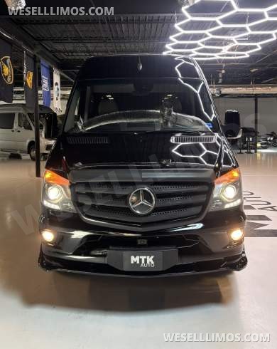 2014 Level Up Customs Mercedes-Benz Sprinter 3500 Daycruiser - Sprinter for Sale in Richmond, VA - Photo 46